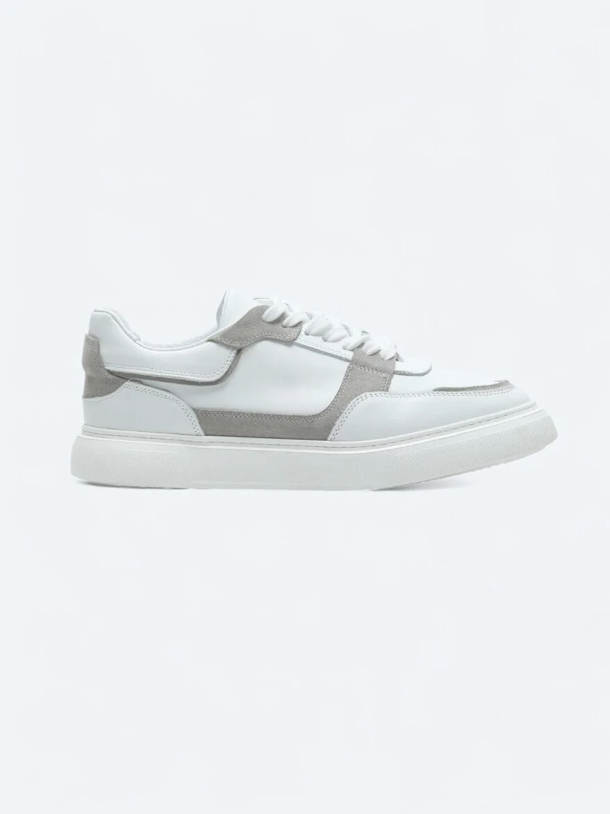 White Sneaker - 1