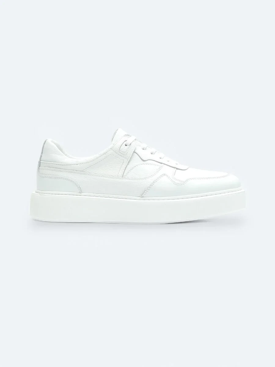 White Sneaker - 1