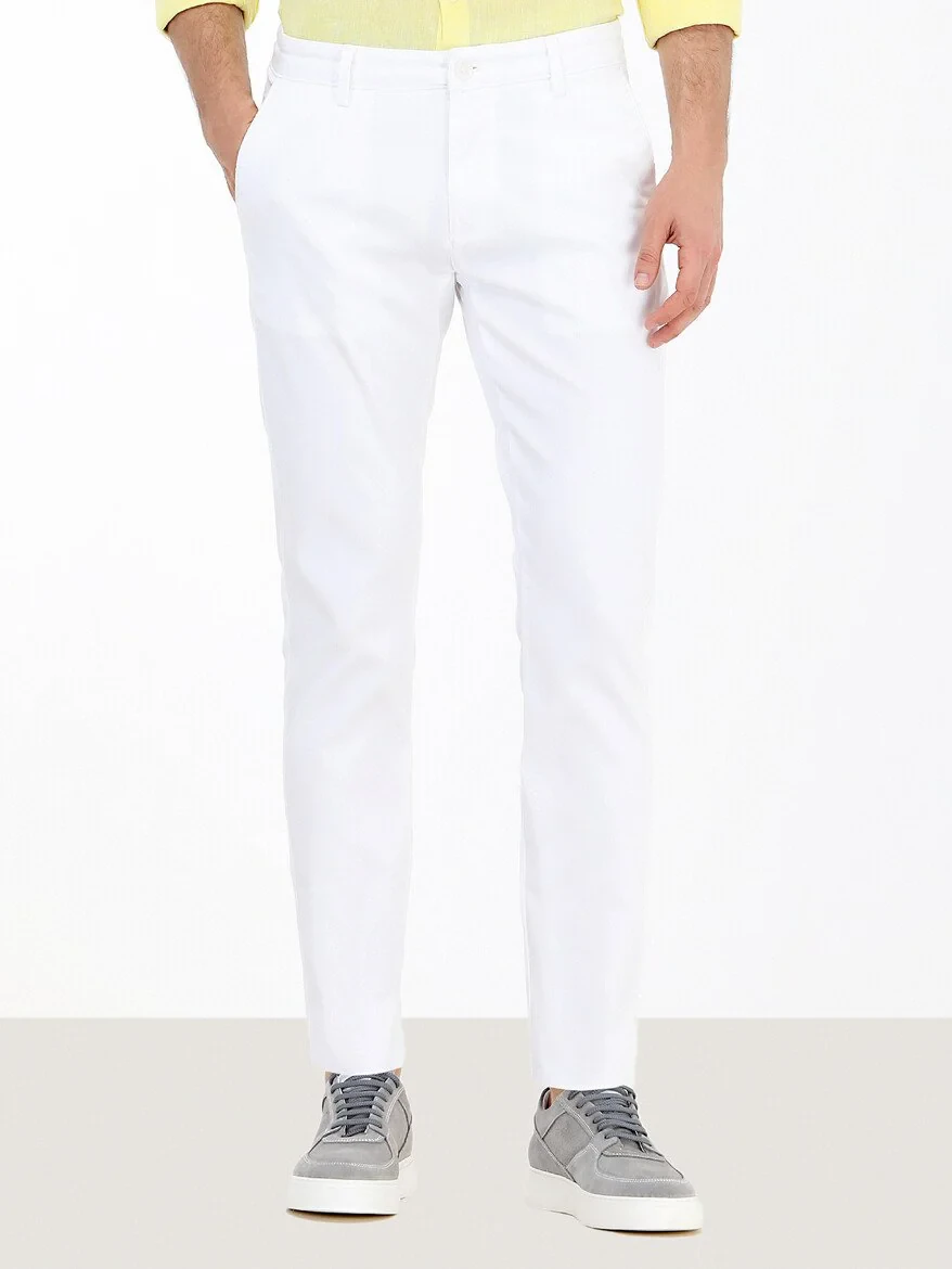 White Weaving Slim Fit Casual Cotton Blended Trousers - 1